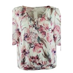   Fodros kötős környakú, Maggi, krém  alapon nagy virág mintás, 3/4-es muszlin ujjú, lengyel alkalmi felső, alul passzéval- krém szín, rózsaszín