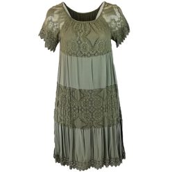   Hosszú, csipke-selyem-pamut ruha, lefelé bővülő fazonú, gumírozott vállra húzható környakú, alkalmi olasz ruha, pamut béléssel- keki zöld