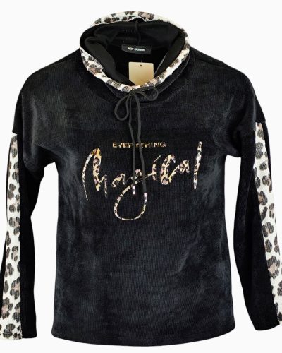 Vastag bordás anyagú, feliratos elejű, hosszú ujjú, garbó nyakú, fiatalos olasz felső, ocelot állatminta díszítéssel- fekete