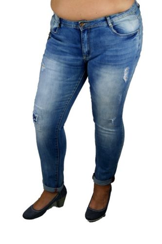 Koptatott farmernadrág, szaggatott, hosszú egyenes szárú, félmagas derekú, fiatalos farmernadrág- világos farmerkék