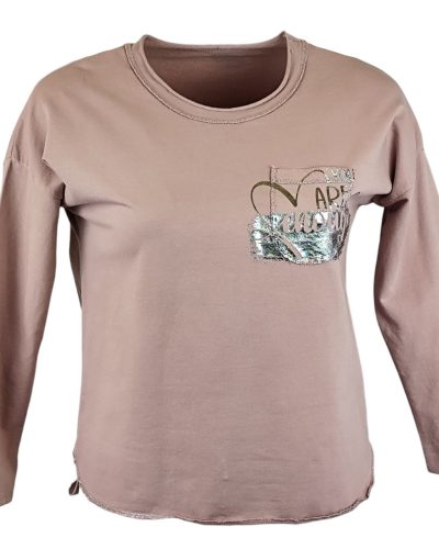 Kis ezüstös szív mintával díszített, sima pamut anyagból készült, hosszú ujjú, környakú, olasz fiatalos felsőrész- púder szín