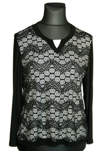 Antónia csipke elejű, fekete alkalmi lengyel felsőrész, hosszú ujjú, környakú fazon- fekete, fehér